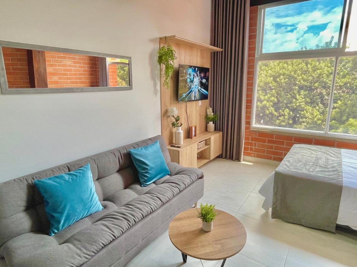Apartamento En Laurels Medellín Exterior foto